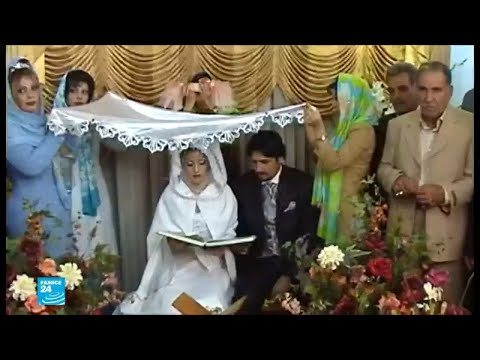 إيران ترفع القروض المخصصة للزواج