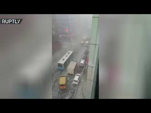 أمطار غزيرة تجتاح إسطنبول التركية وتُعطل حركة المرور